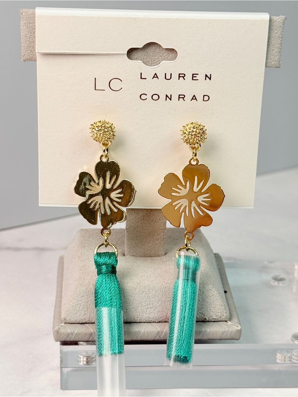 🚨3 for $15🚨 Lauren Conrad Floral Gold Tone Earrings with Tassels